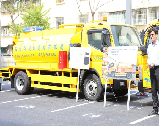 liquor and fiber digestate collection trucks