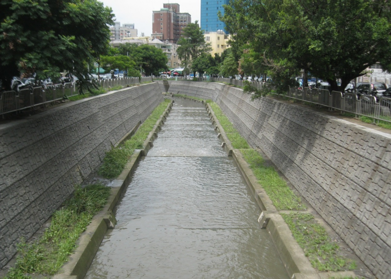 河川污染截流設施